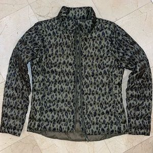 Old Navy Active puffer jacket in Army Green leopard.